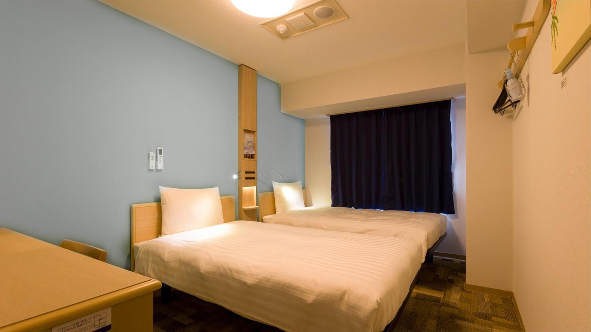 Toyoko Inn Osaka Dome Mae Room photo